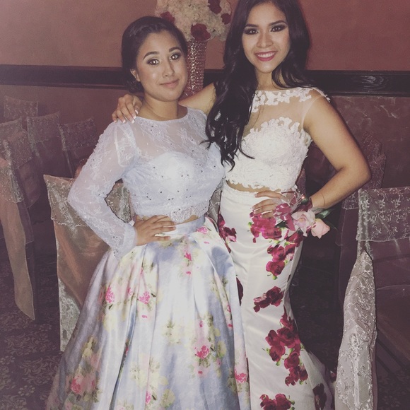 2-Piece JOVANI gown - Picture 8 of 8